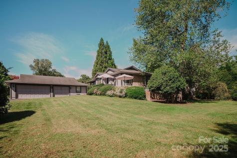 115 Hawkins Creek Road Hendersonville NC 28791