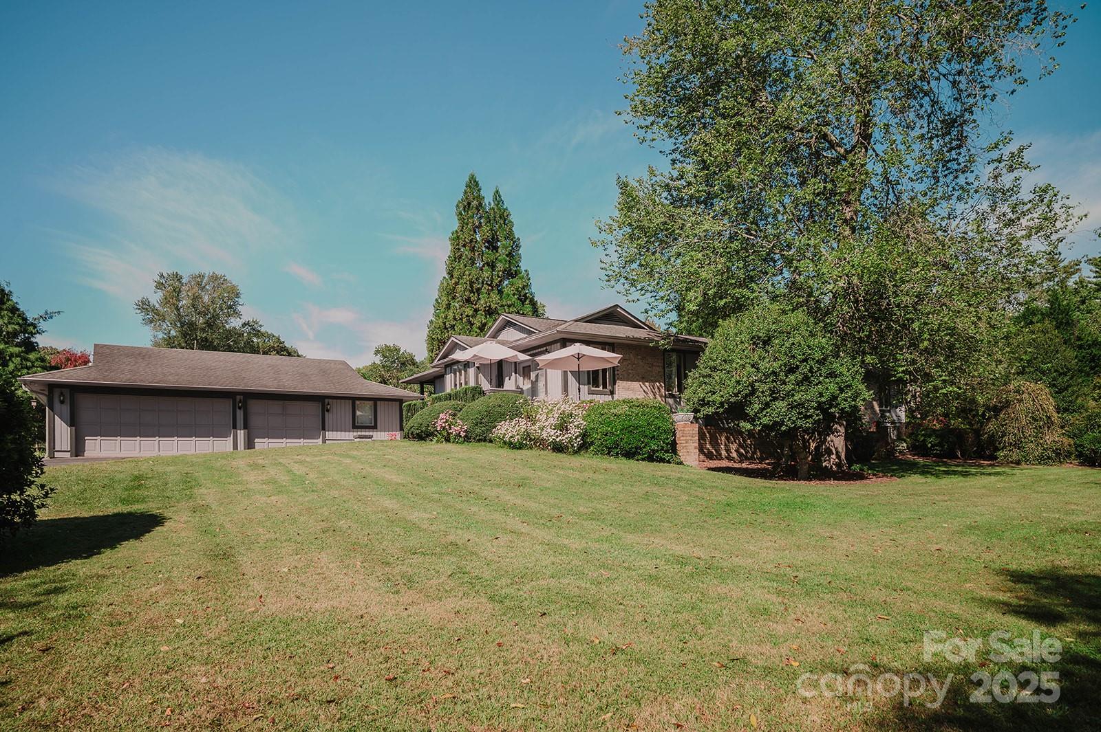 115 Hawkins Creek Road Hendersonville NC 28791
