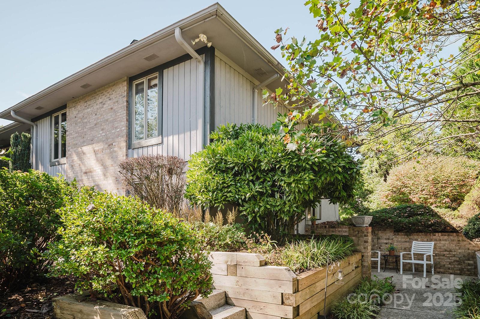 115 Hawkins Creek Road Hendersonville NC 28791