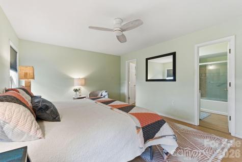 72 Lacey Lane Hendersonville NC 28739