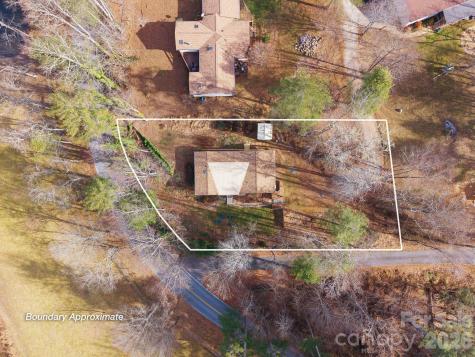 72 Lacey Lane Hendersonville NC 28739