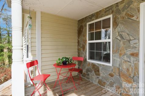 72 Lacey Lane Hendersonville NC 28739