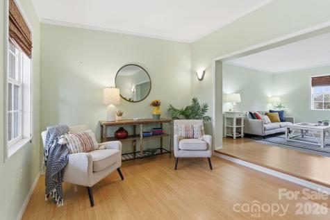 72 Lacey Lane Hendersonville NC 28739