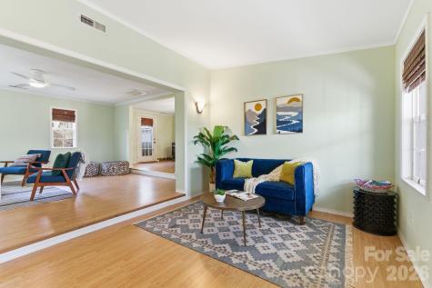 72 Lacey Lane Hendersonville NC 28739