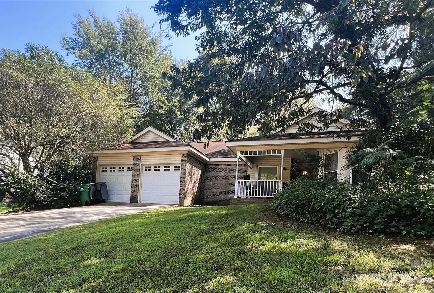 9026 Louvaine Drive Charlotte NC 28227