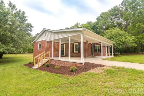 156 Doggett Grove Road Forest City NC 28043