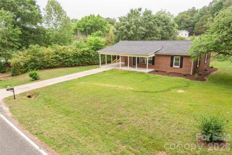 156 Doggett Grove Road Forest City NC 28043