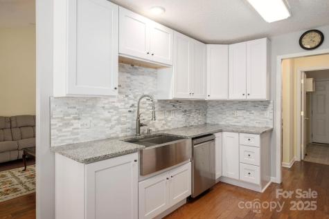 316 Pole Barn Drive Asheville NC 28806