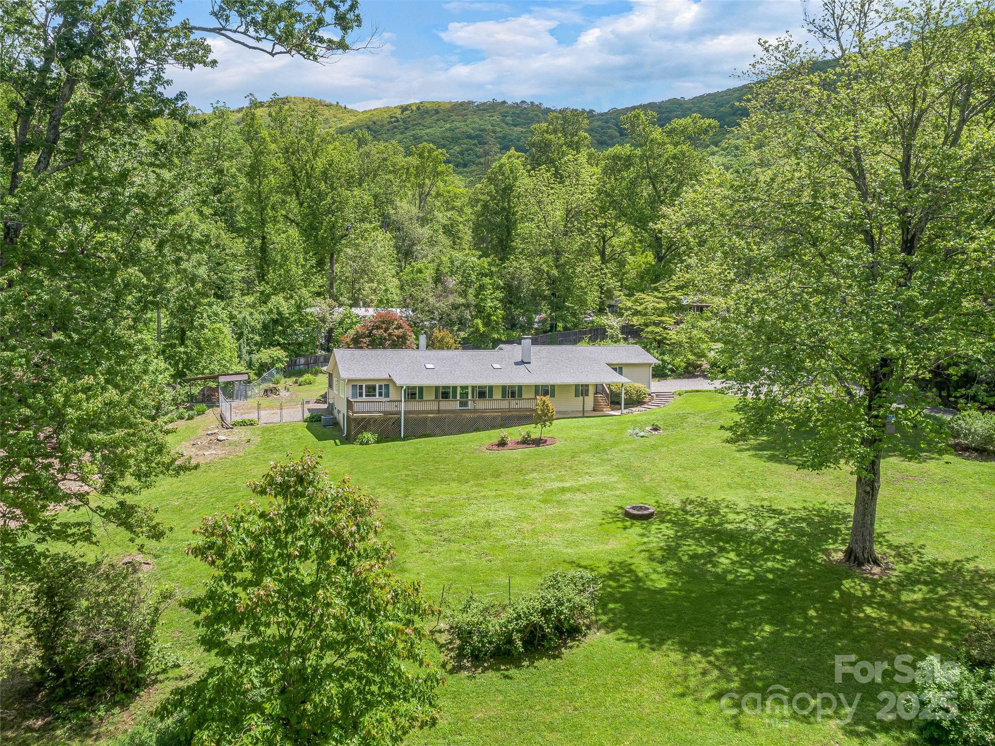 128 Summer Haven Road Swannanoa NC 28778