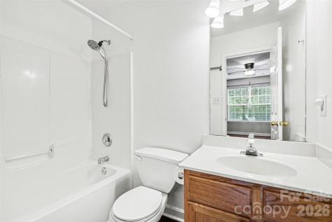 9336 Tibble Creek Way Charlotte NC 28227