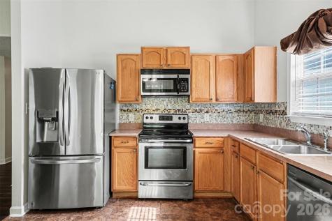 9336 Tibble Creek Way Charlotte NC 28227