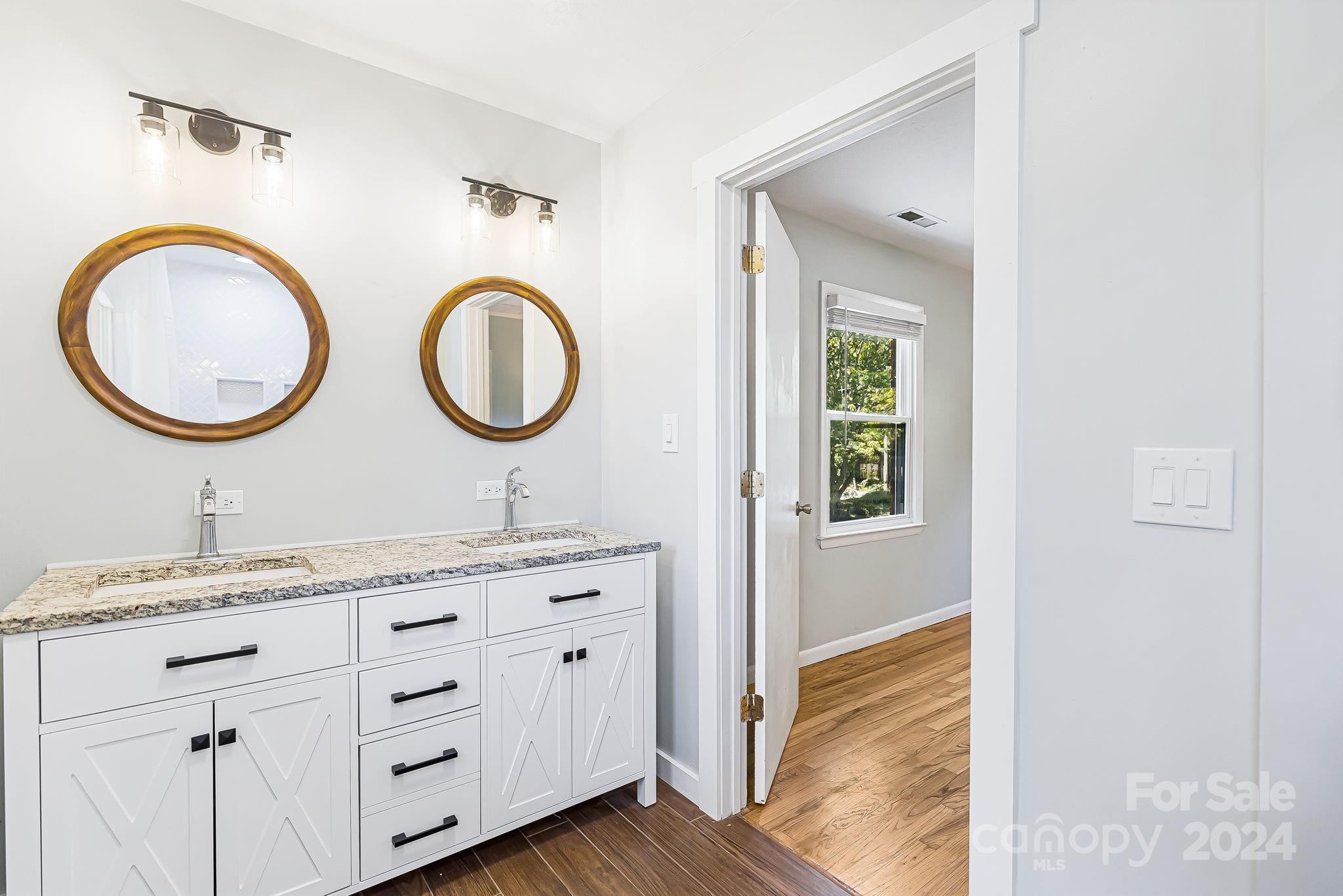 211 Mountain Crest Road Swannanoa NC 28778
