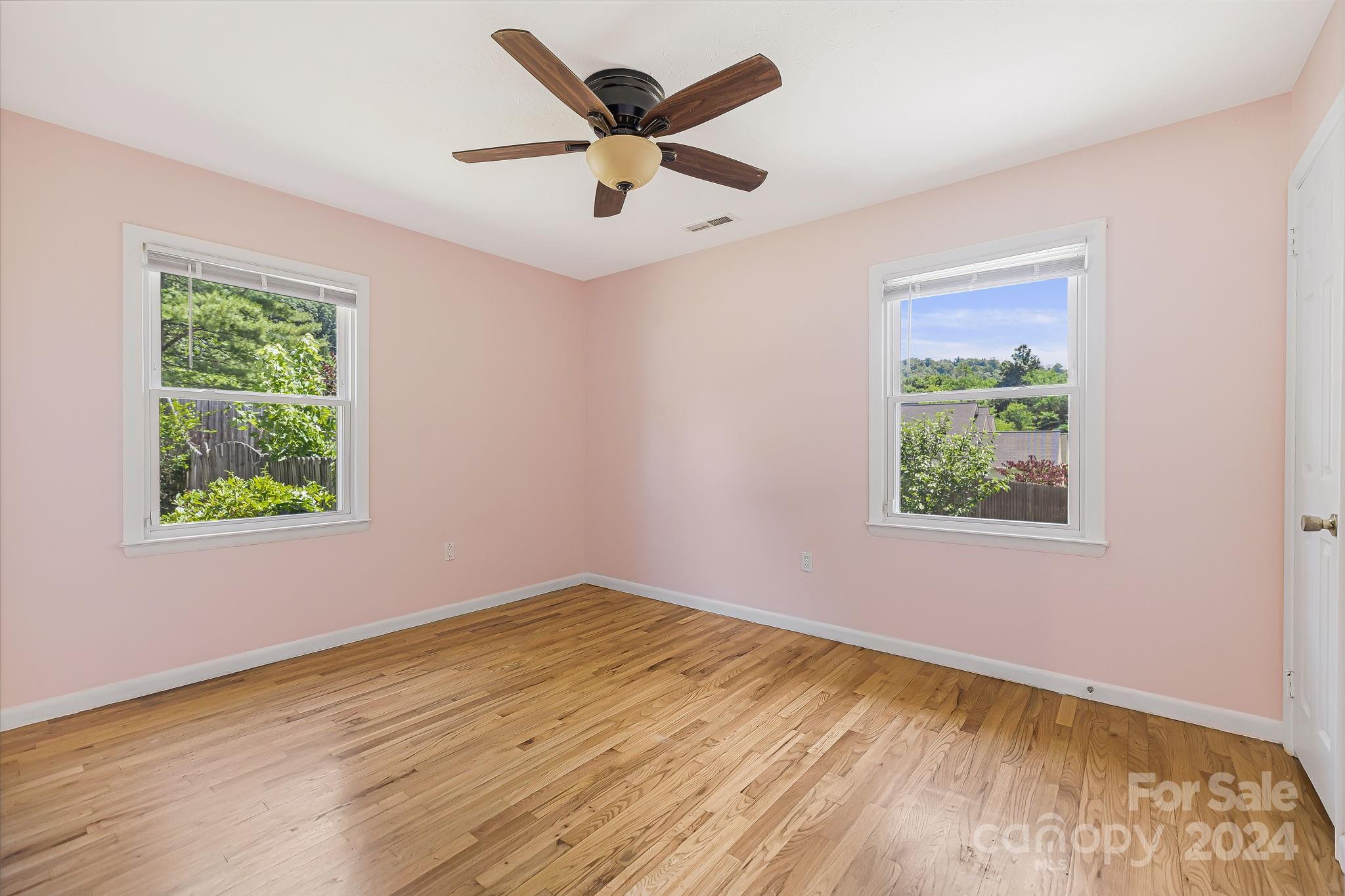 211 Mountain Crest Road Swannanoa NC 28778