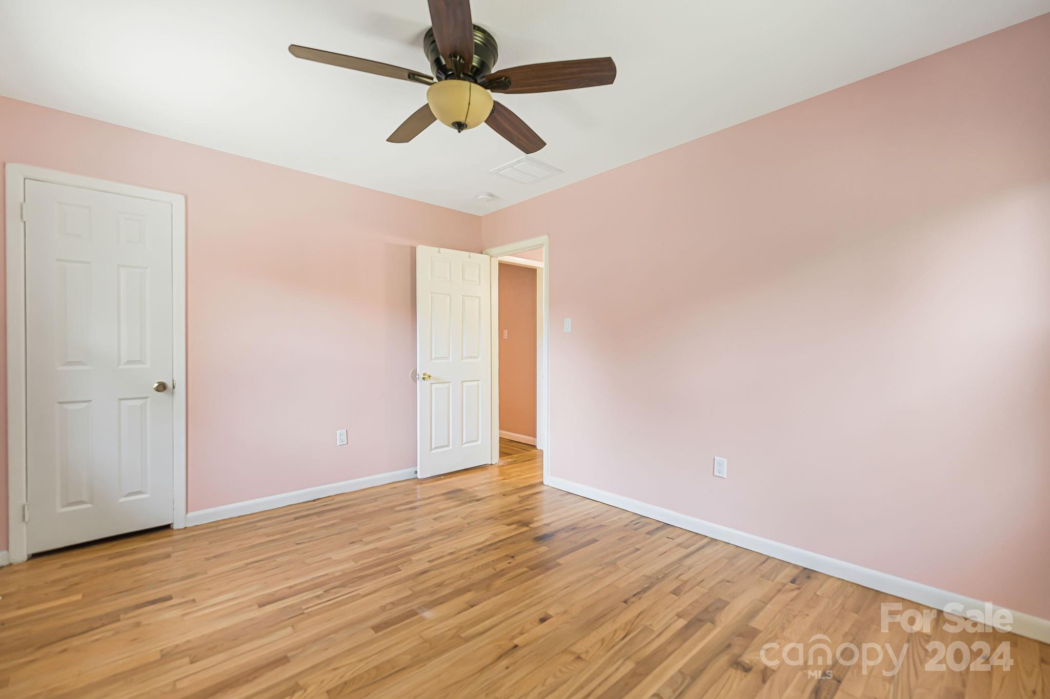 211 Mountain Crest Road Swannanoa NC 28778