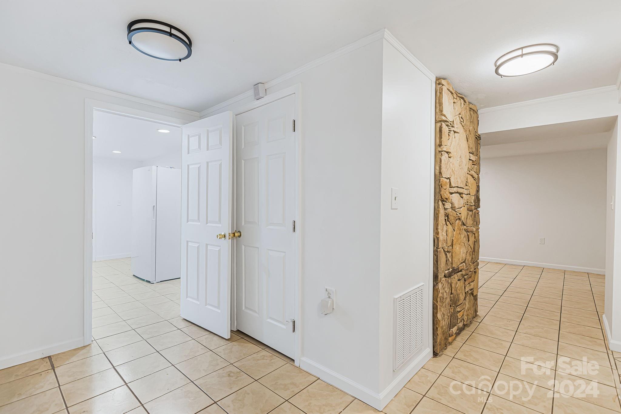 211 Mountain Crest Road Swannanoa NC 28778