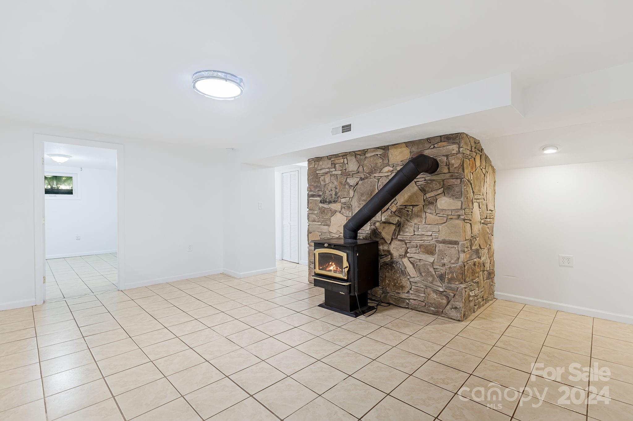 211 Mountain Crest Road Swannanoa NC 28778