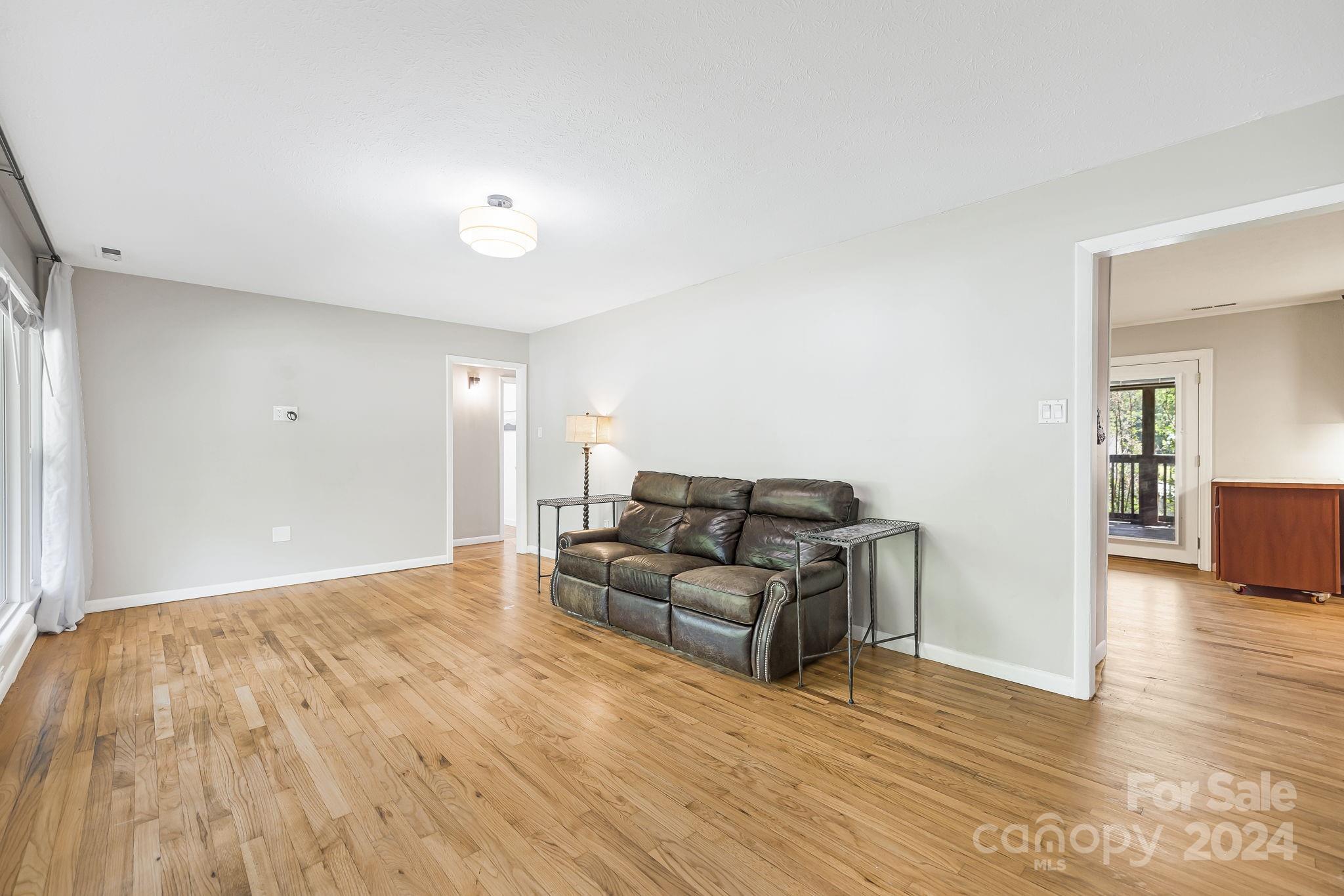 211 Mountain Crest Road Swannanoa NC 28778