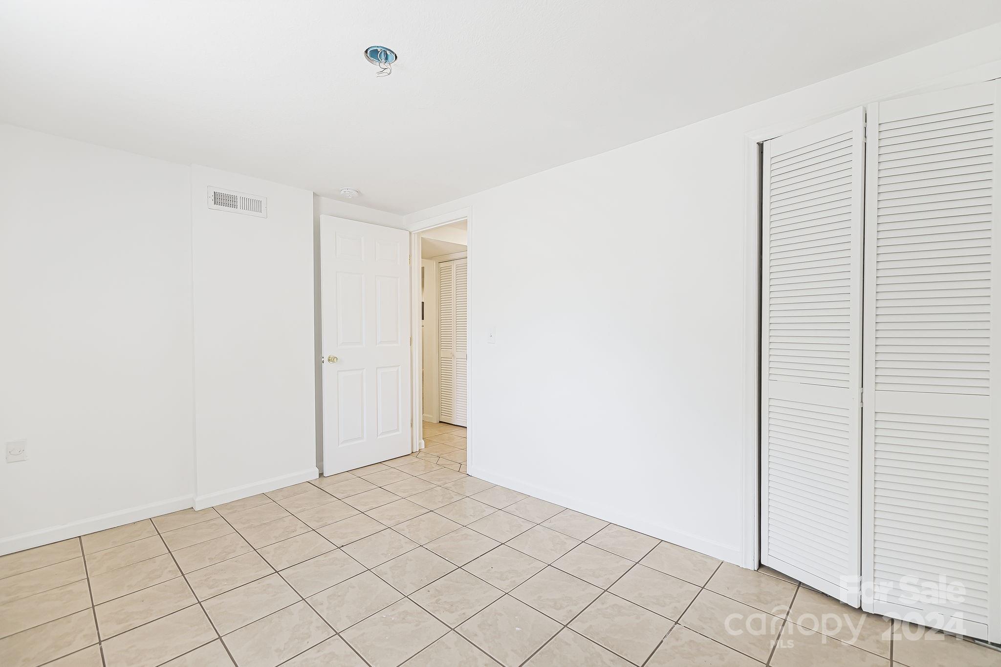 211 Mountain Crest Road Swannanoa NC 28778