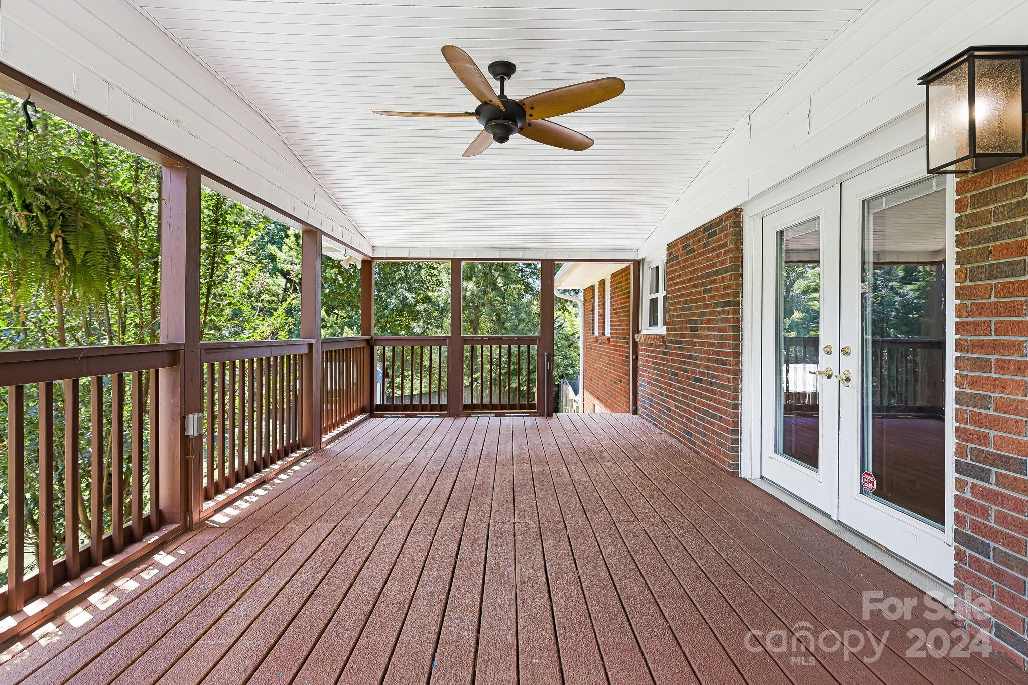 211 Mountain Crest Road Swannanoa NC 28778