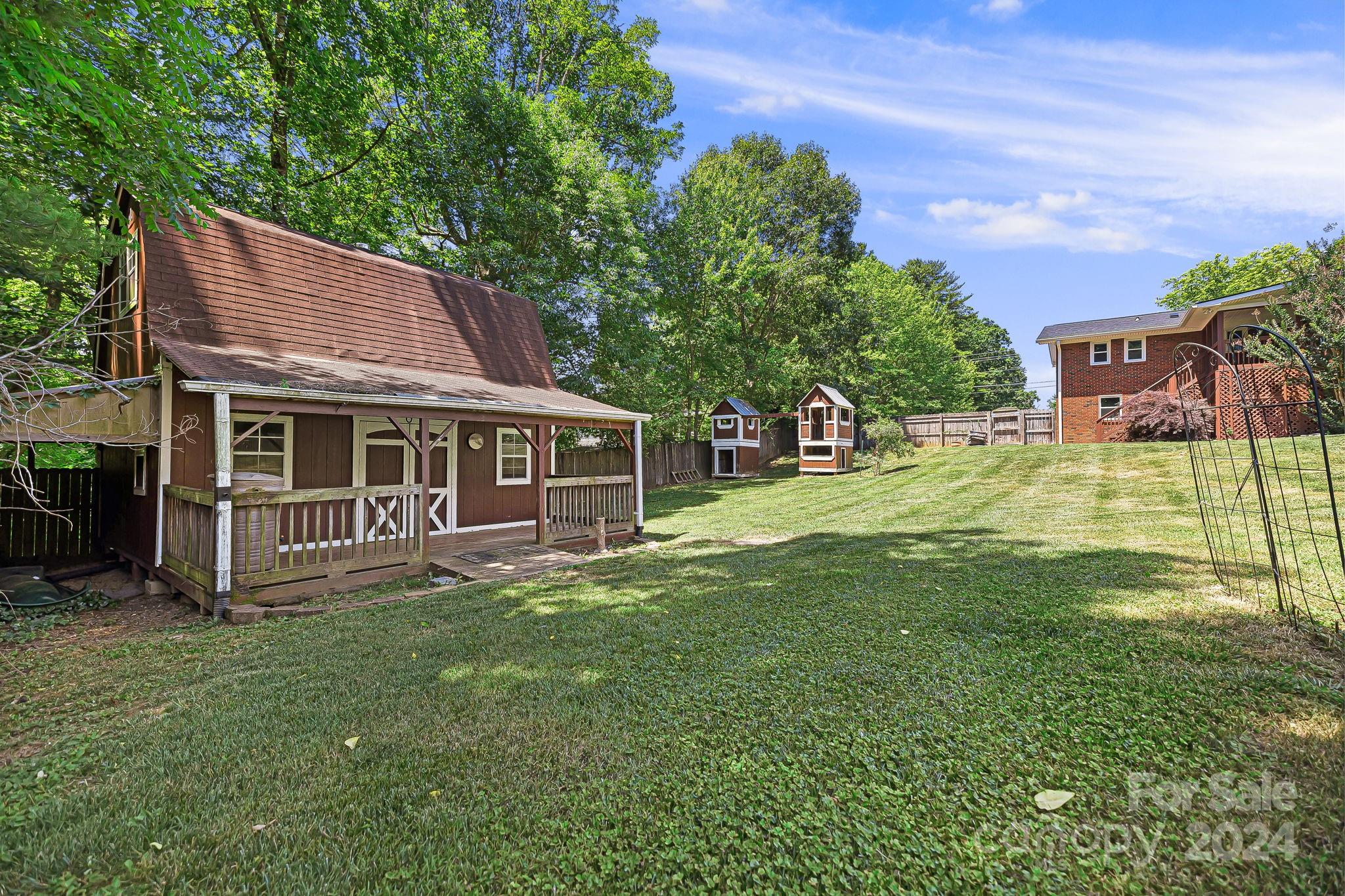 211 Mountain Crest Road Swannanoa NC 28778