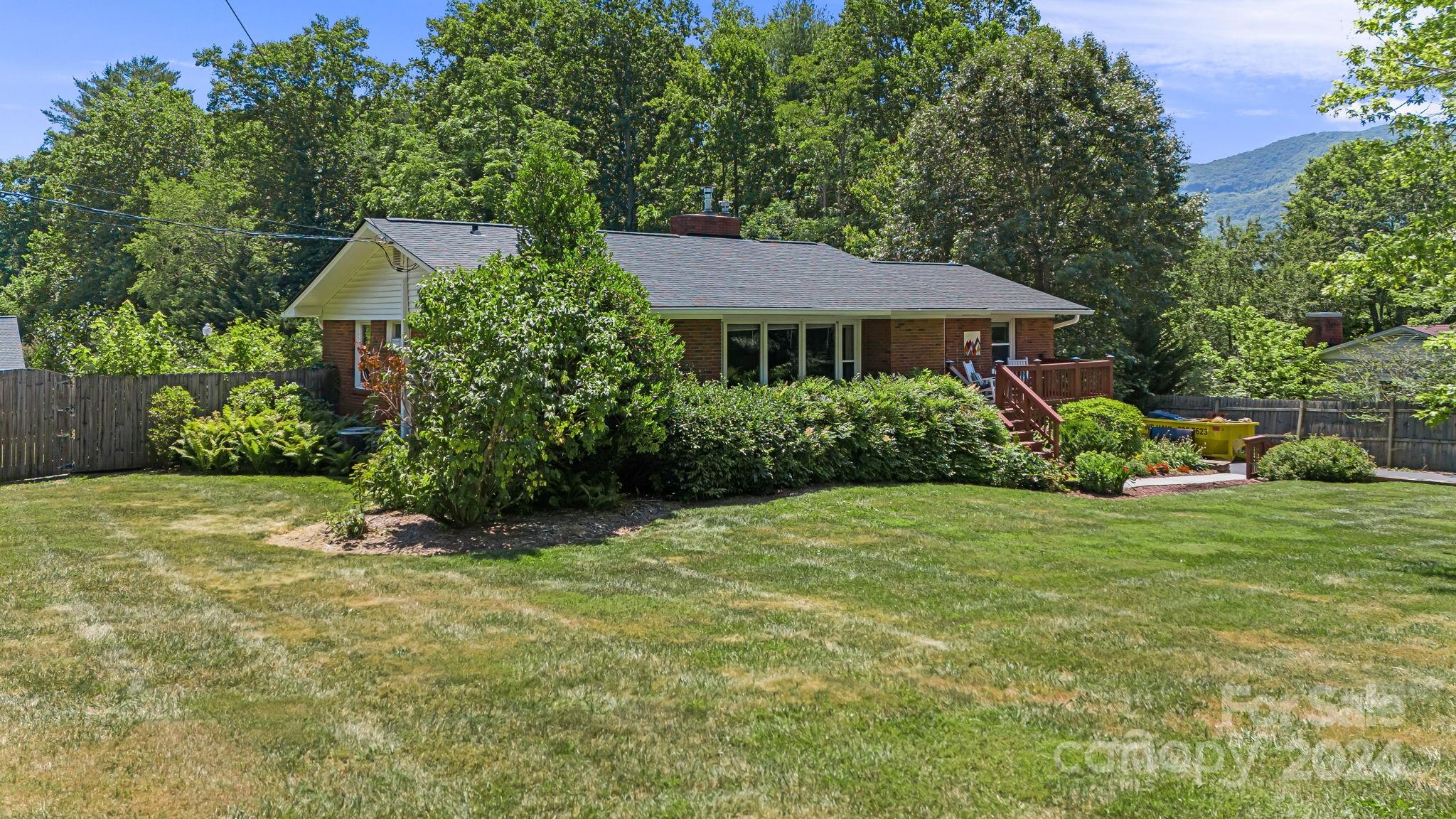 211 Mountain Crest Road Swannanoa NC 28778