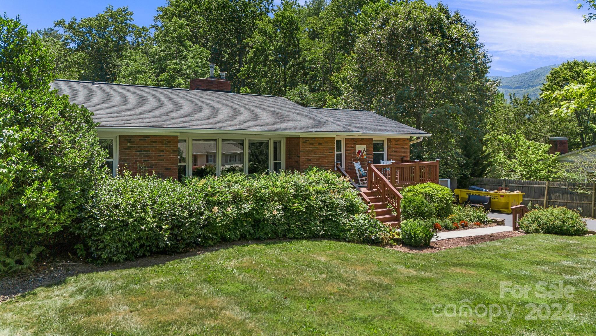 211 Mountain Crest Road Swannanoa NC 28778