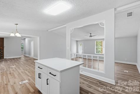 1315 Poplar Glen Drive Kannapolis NC 28083