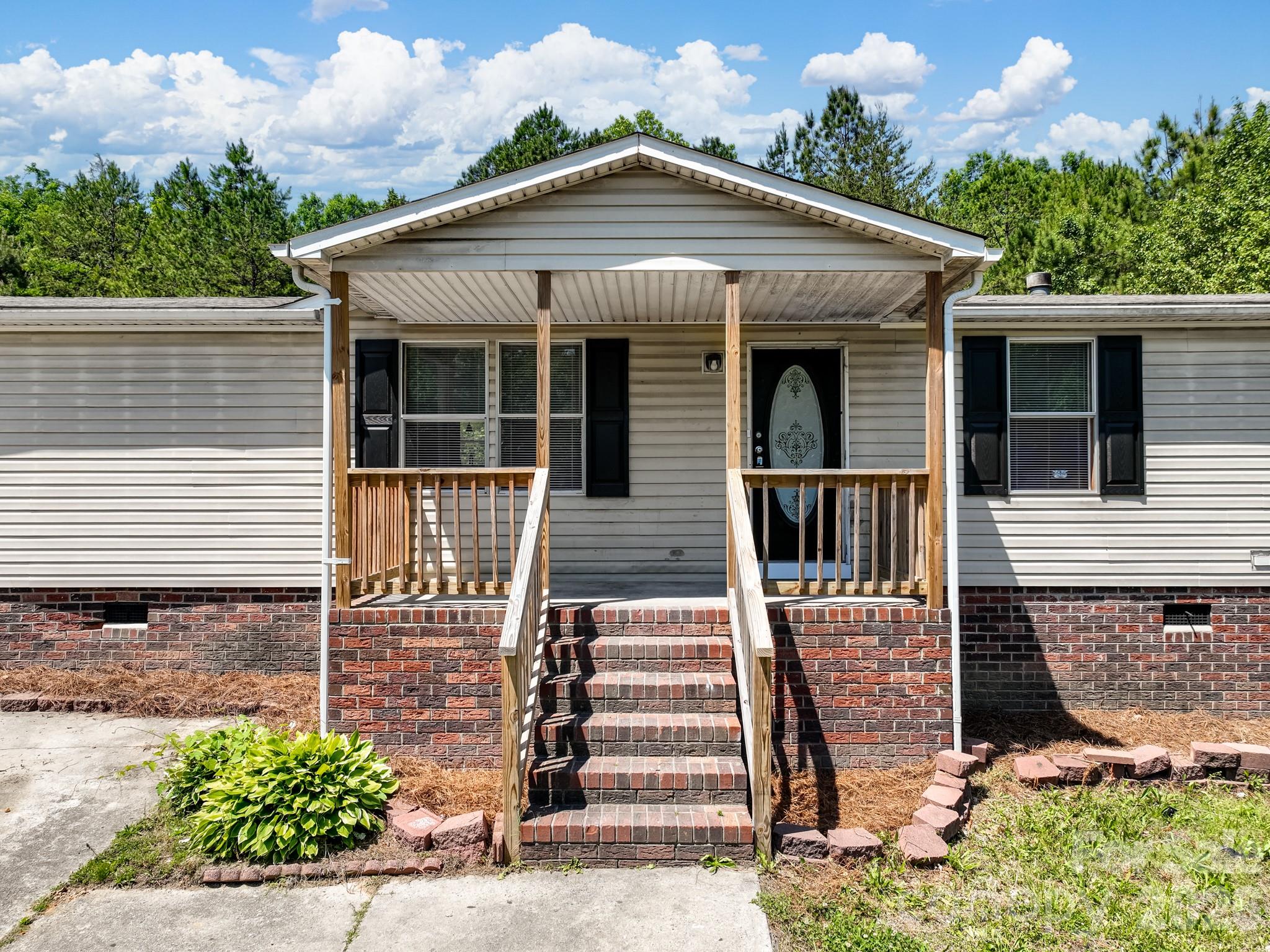 1315 Poplar Glen Drive Kannapolis NC 28083