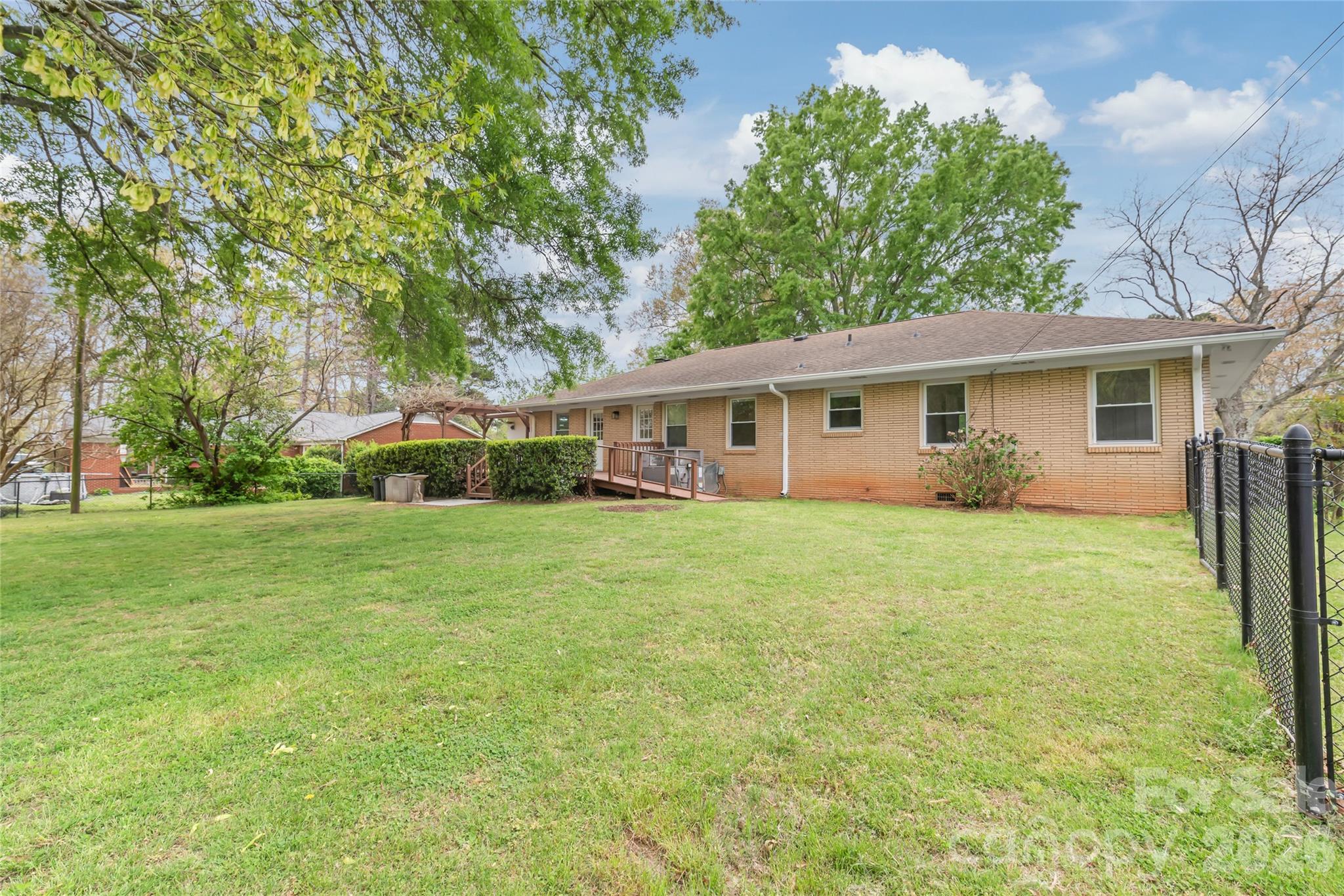 7537 Monroe Road Charlotte NC 28212
