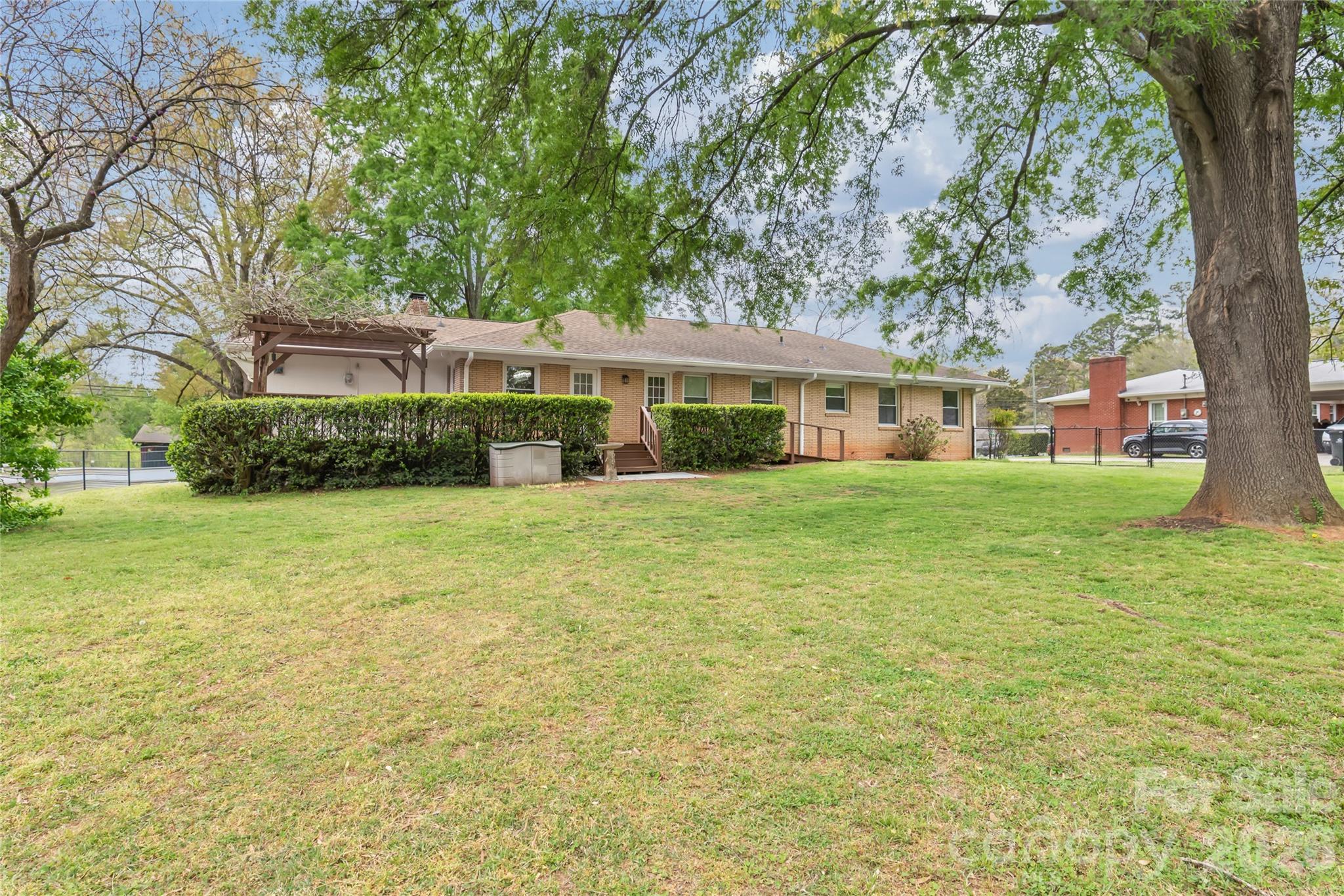 7537 Monroe Road Charlotte NC 28212