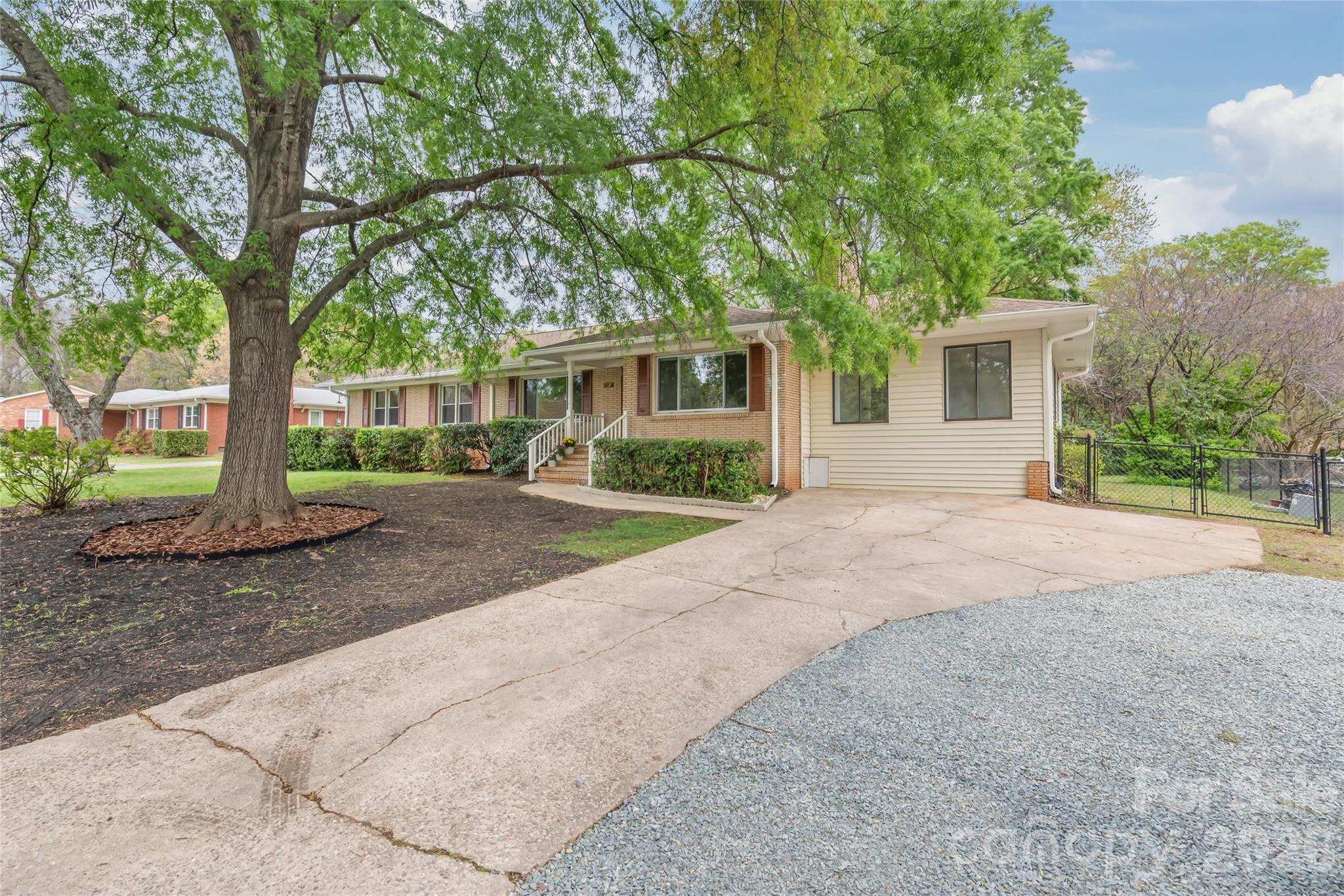 7537 Monroe Road Charlotte NC 28212