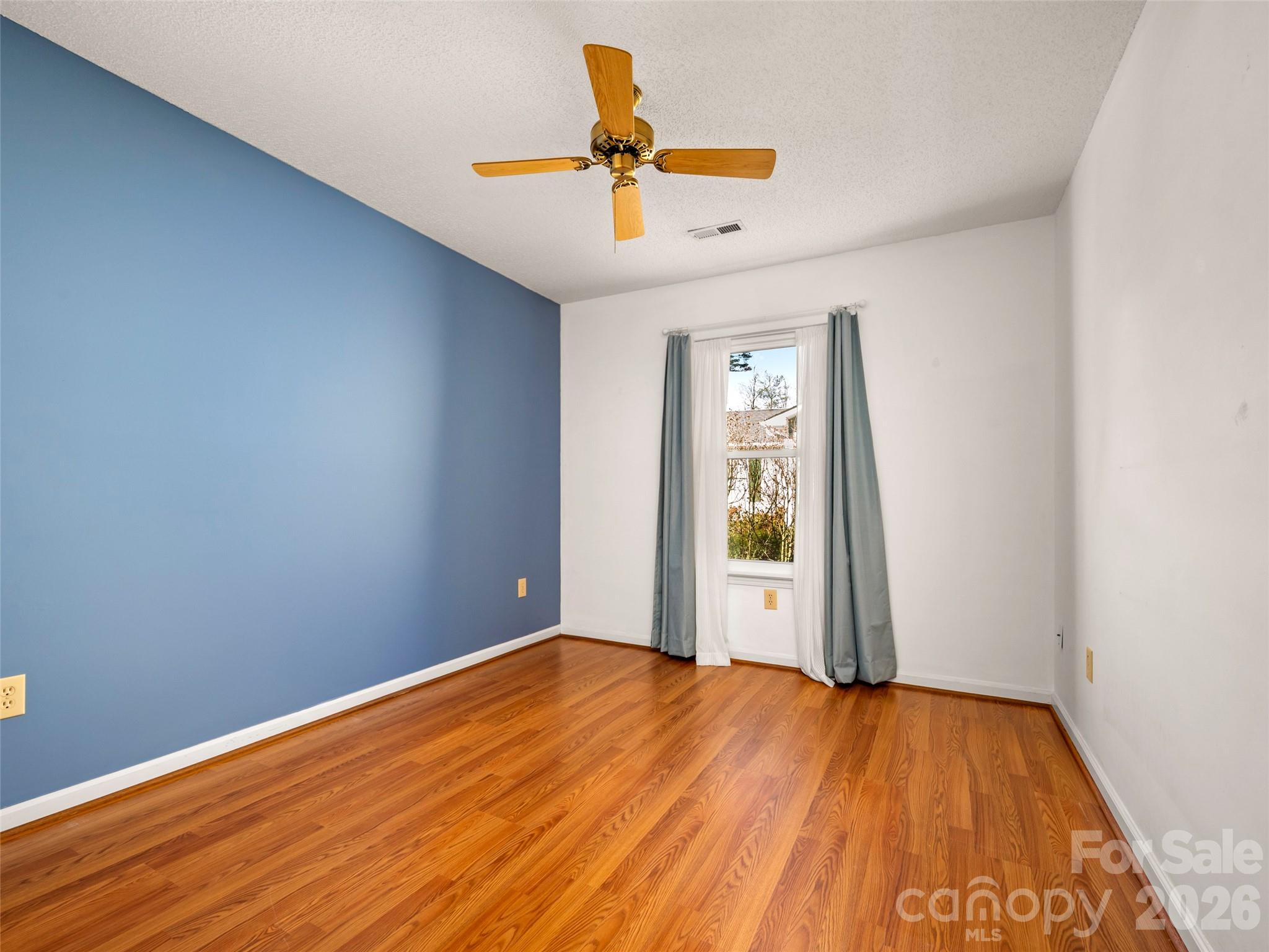 869 Sandburg Terrace Hendersonville NC 28791