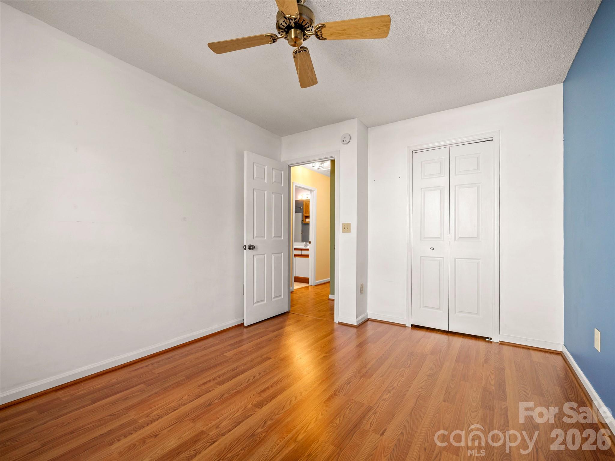 869 Sandburg Terrace Hendersonville NC 28791