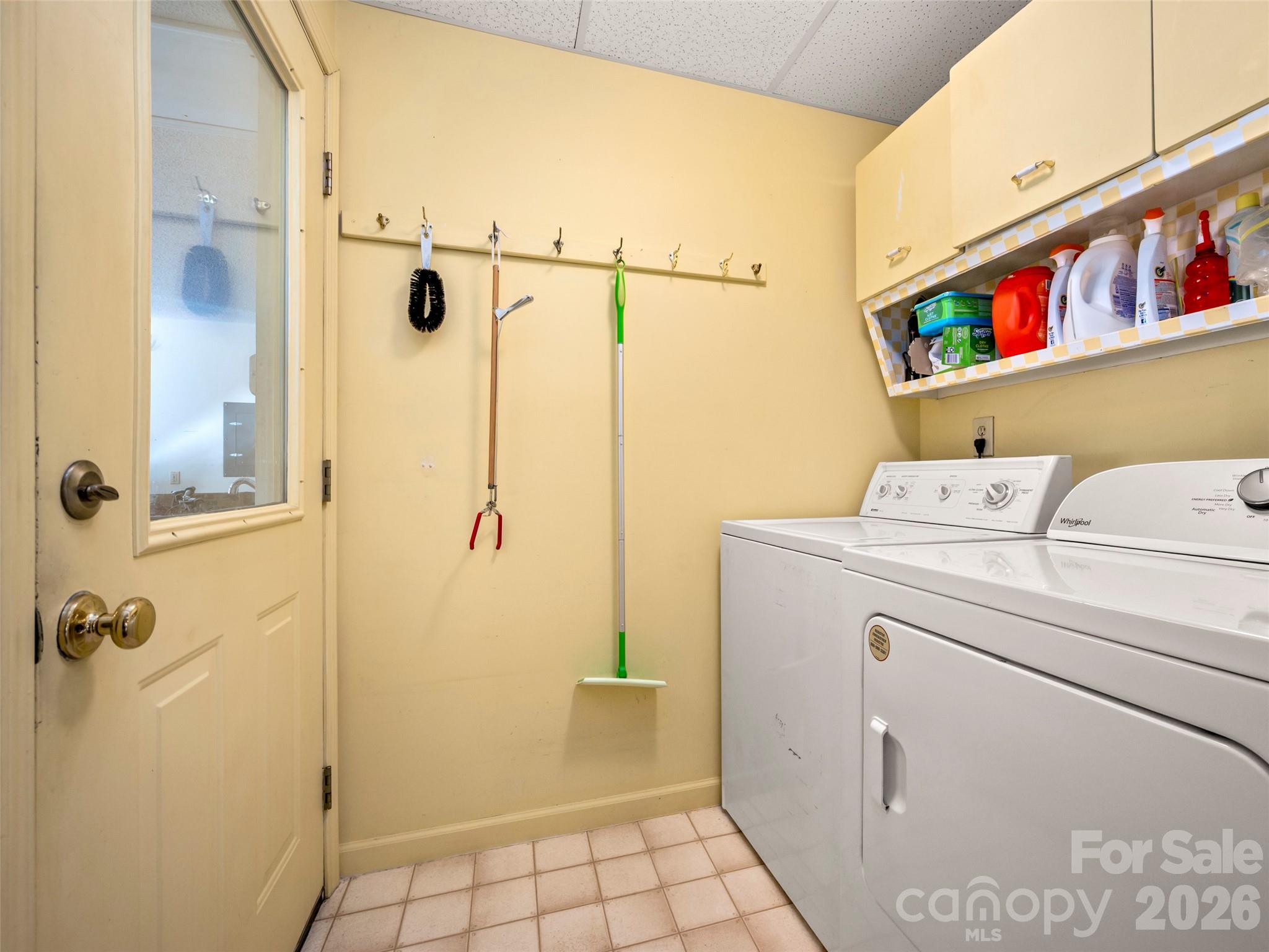 869 Sandburg Terrace Hendersonville NC 28791