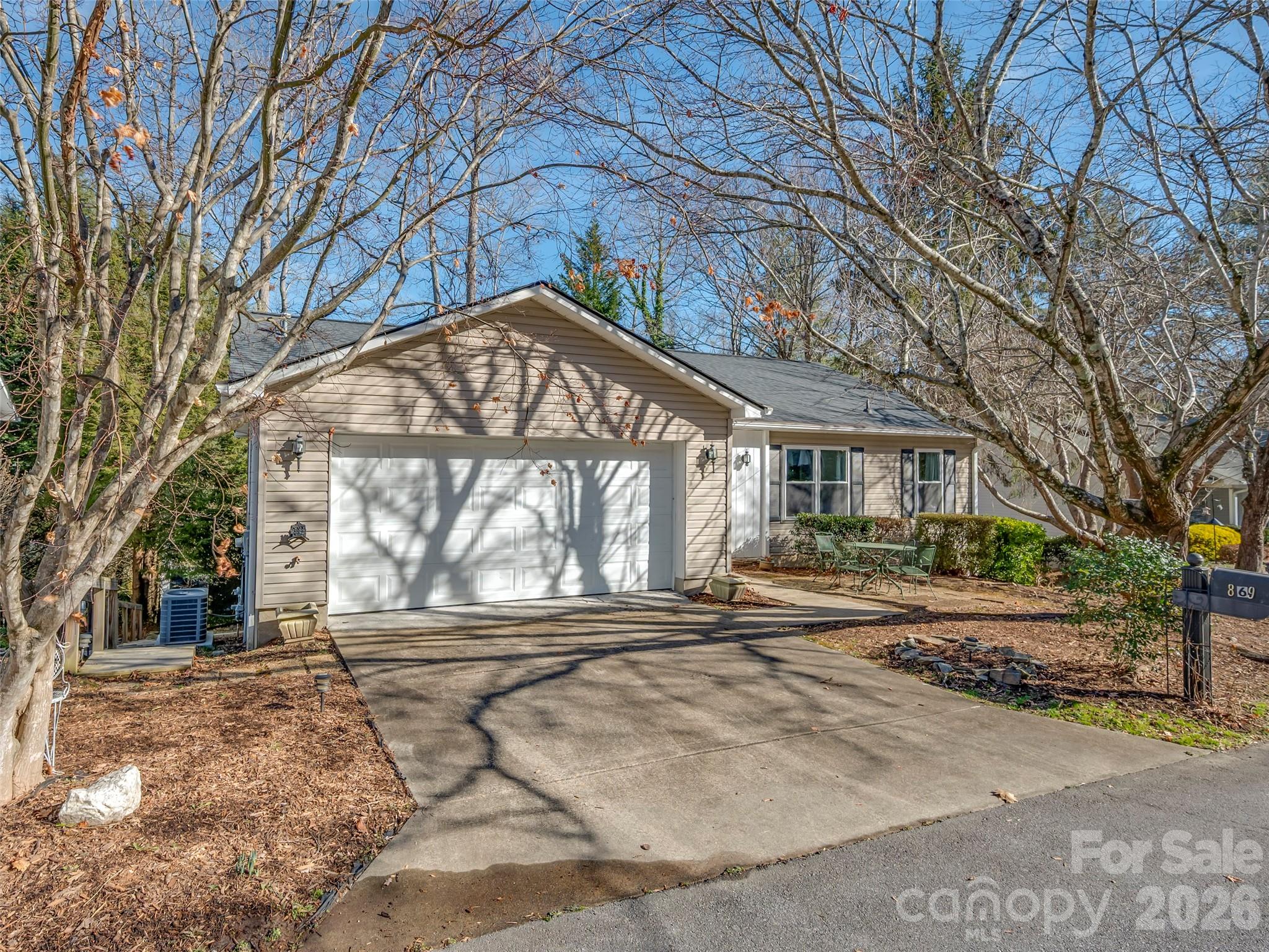 869 Sandburg Terrace Hendersonville NC 28791