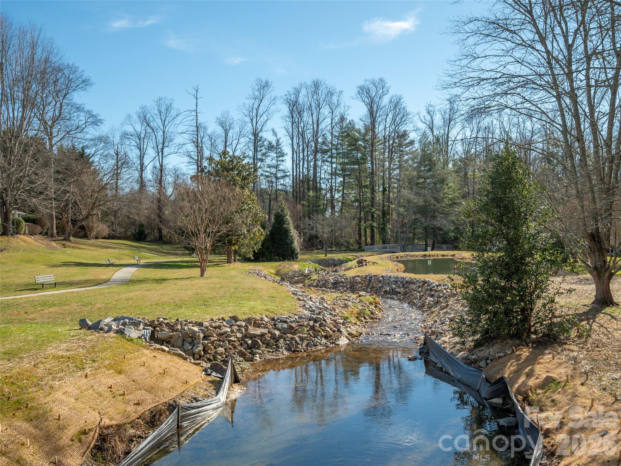 869 Sandburg Terrace Hendersonville NC 28791