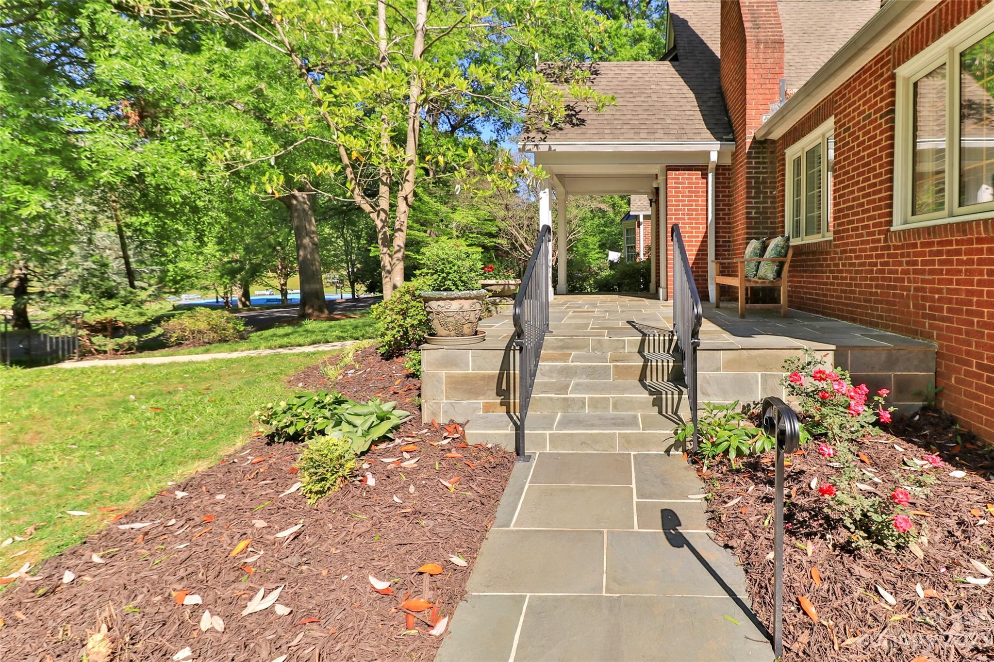 735 Romany Road Charlotte NC 28203