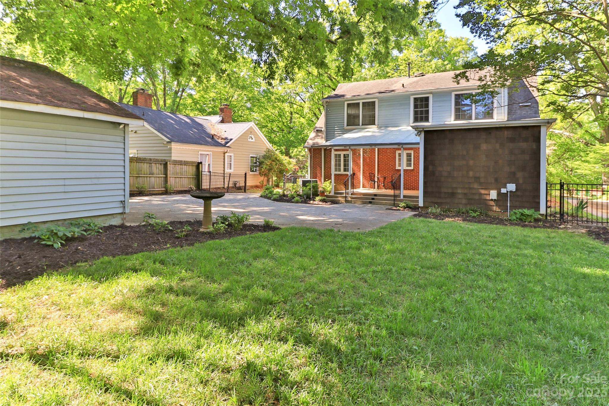 735 Romany Road Charlotte NC 28203