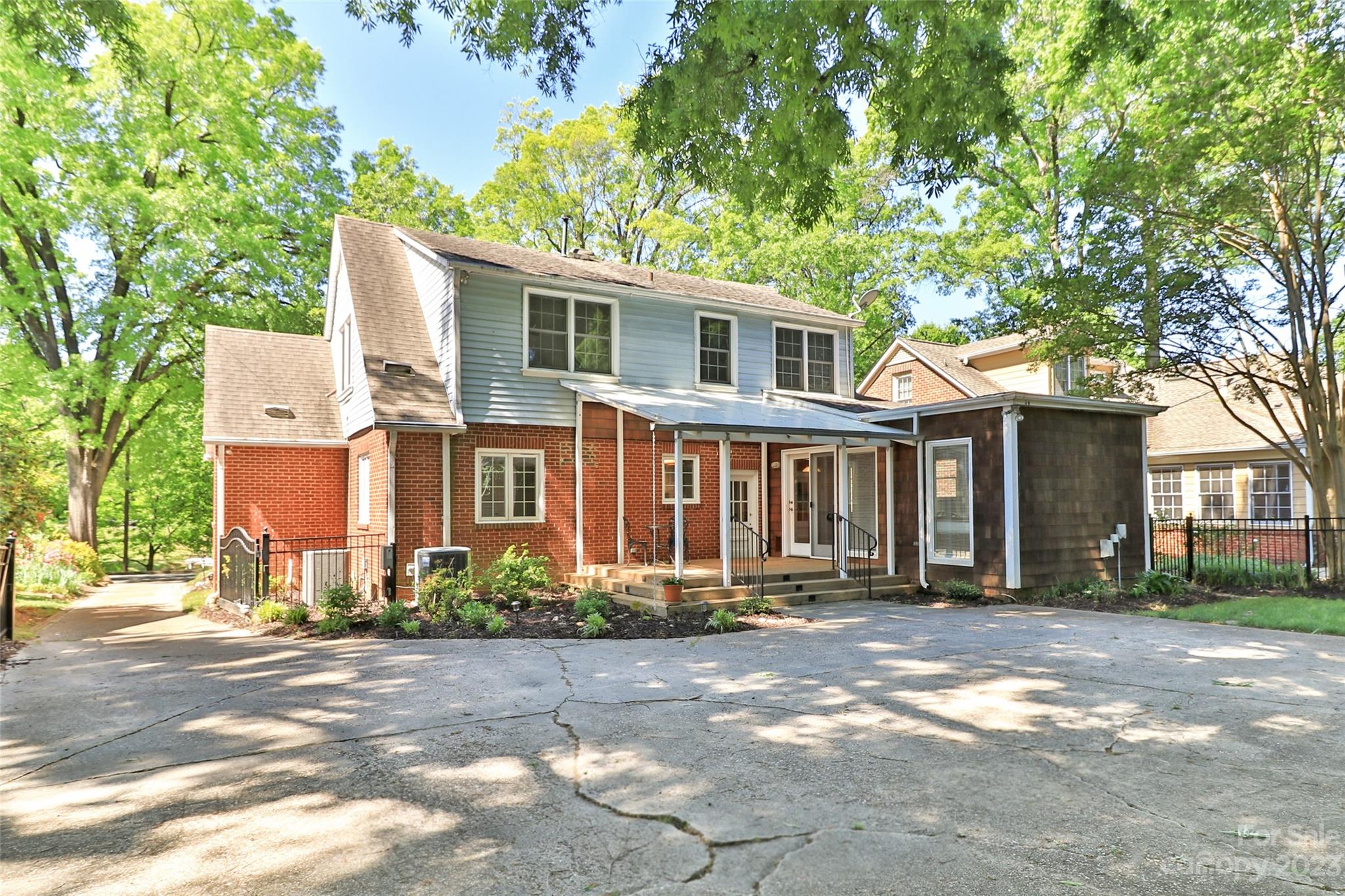 735 Romany Road Charlotte NC 28203
