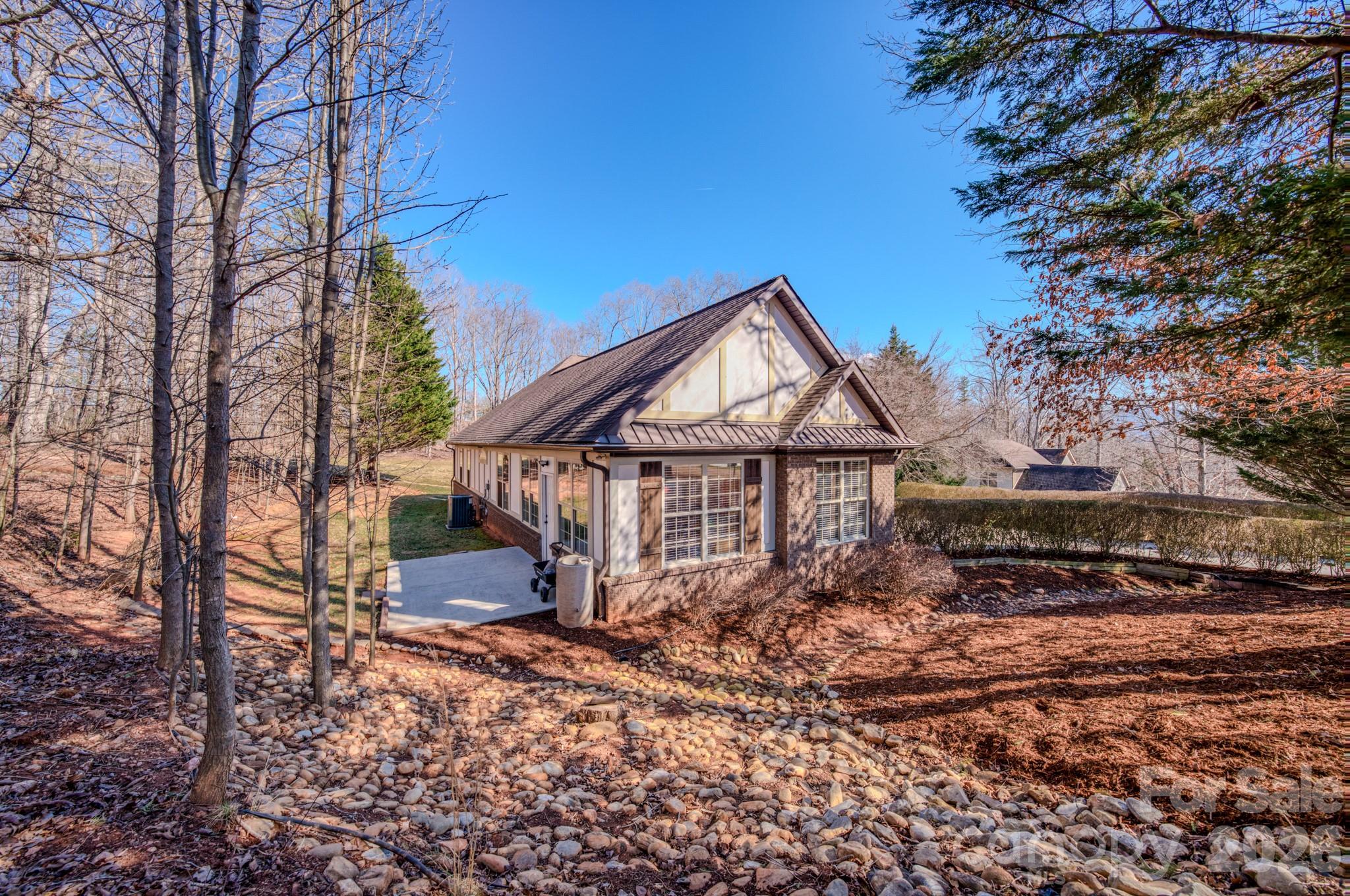 3975 Plantation Drive Morganton NC 28655