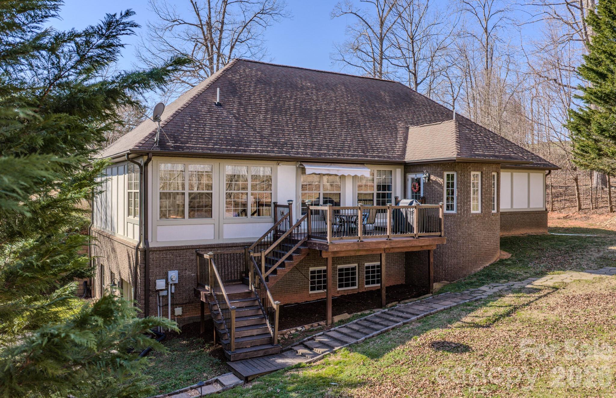 3975 Plantation Drive Morganton NC 28655