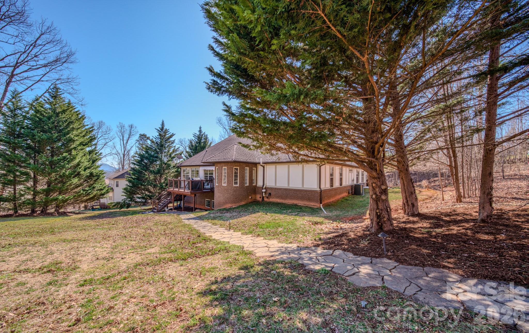 3975 Plantation Drive Morganton NC 28655