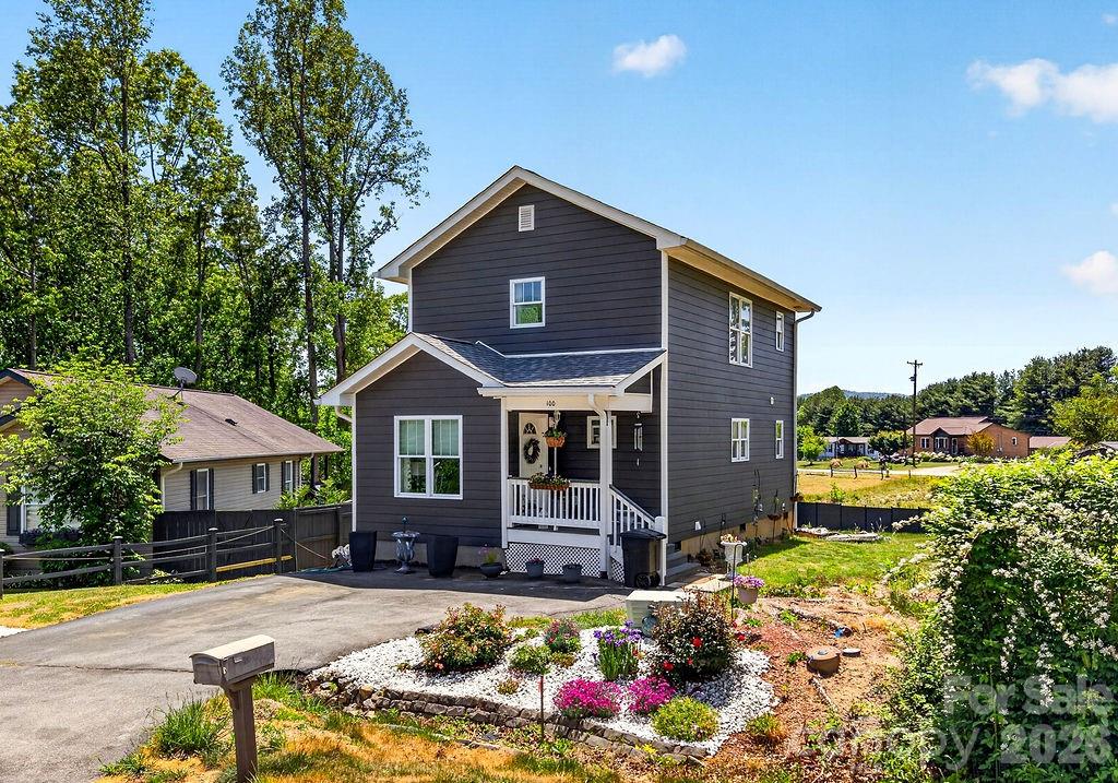 100 Victoria Springs Drive Flat Rock NC 28731