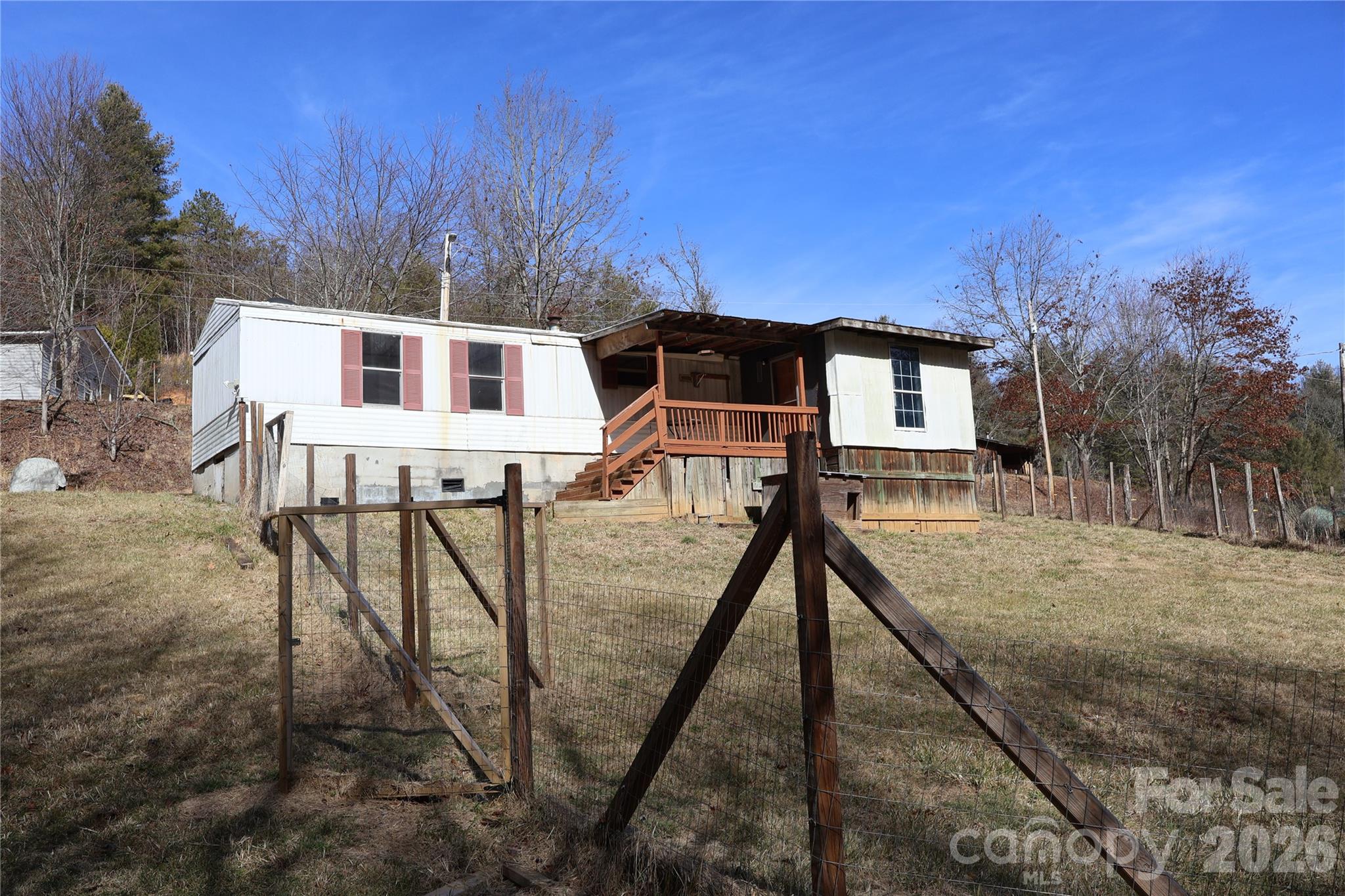 3476 Possum Trot Road Burnsville NC 28714