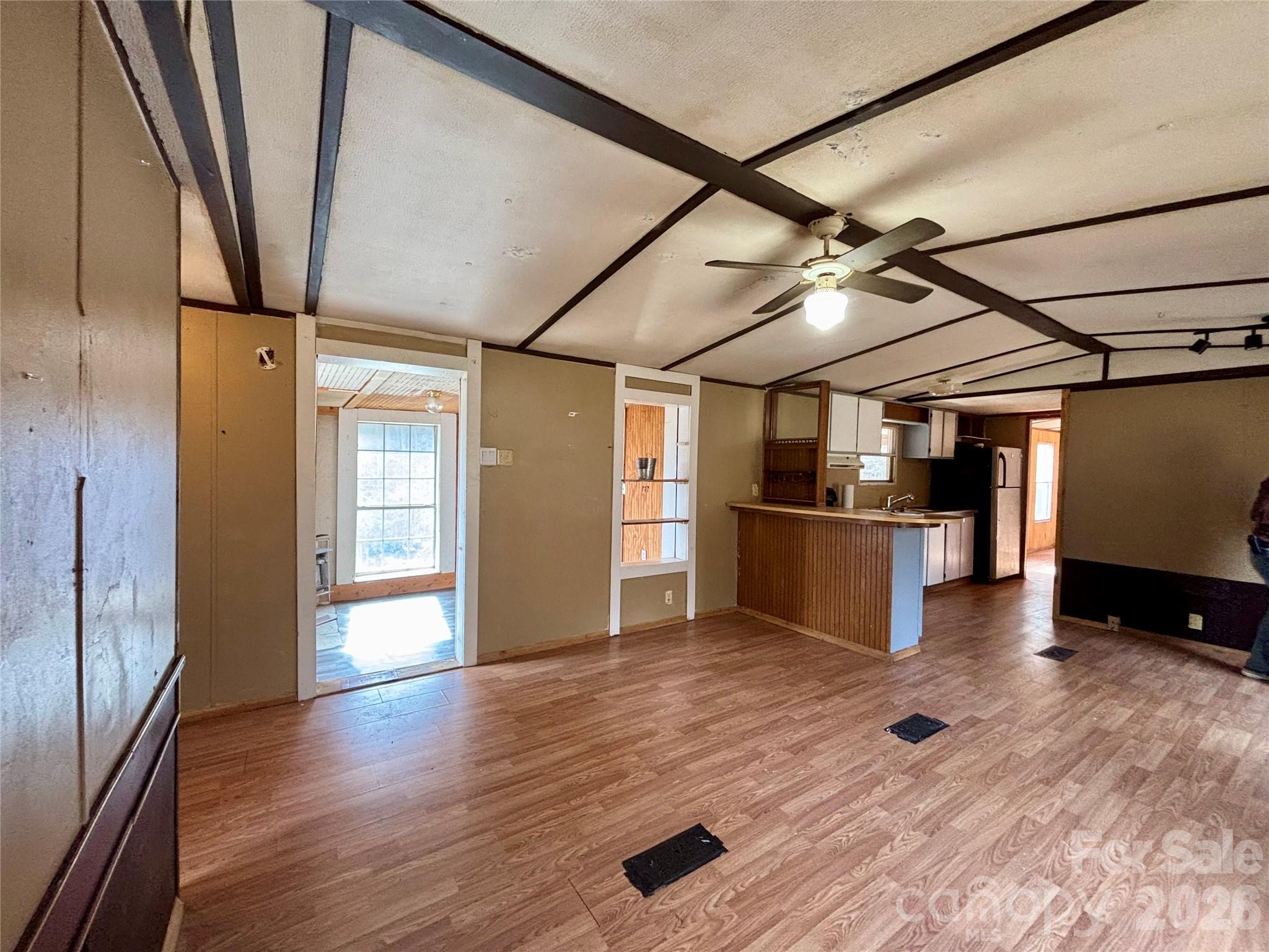 3476 Possum Trot Road Burnsville NC 28714