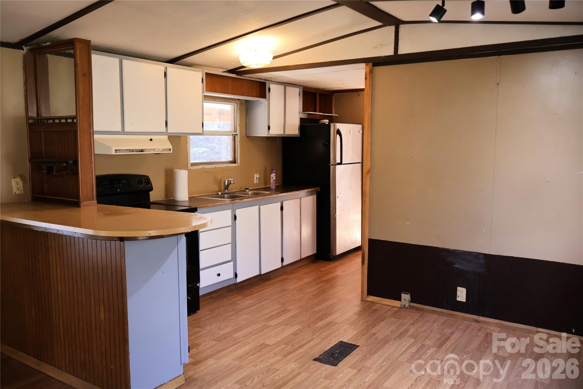 3476 Possum Trot Road Burnsville NC 28714