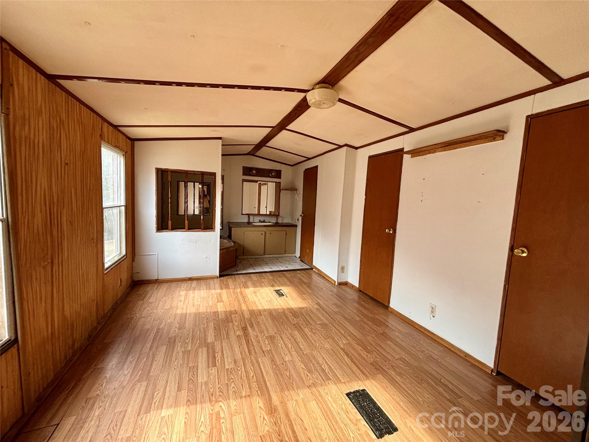 3476 Possum Trot Road Burnsville NC 28714