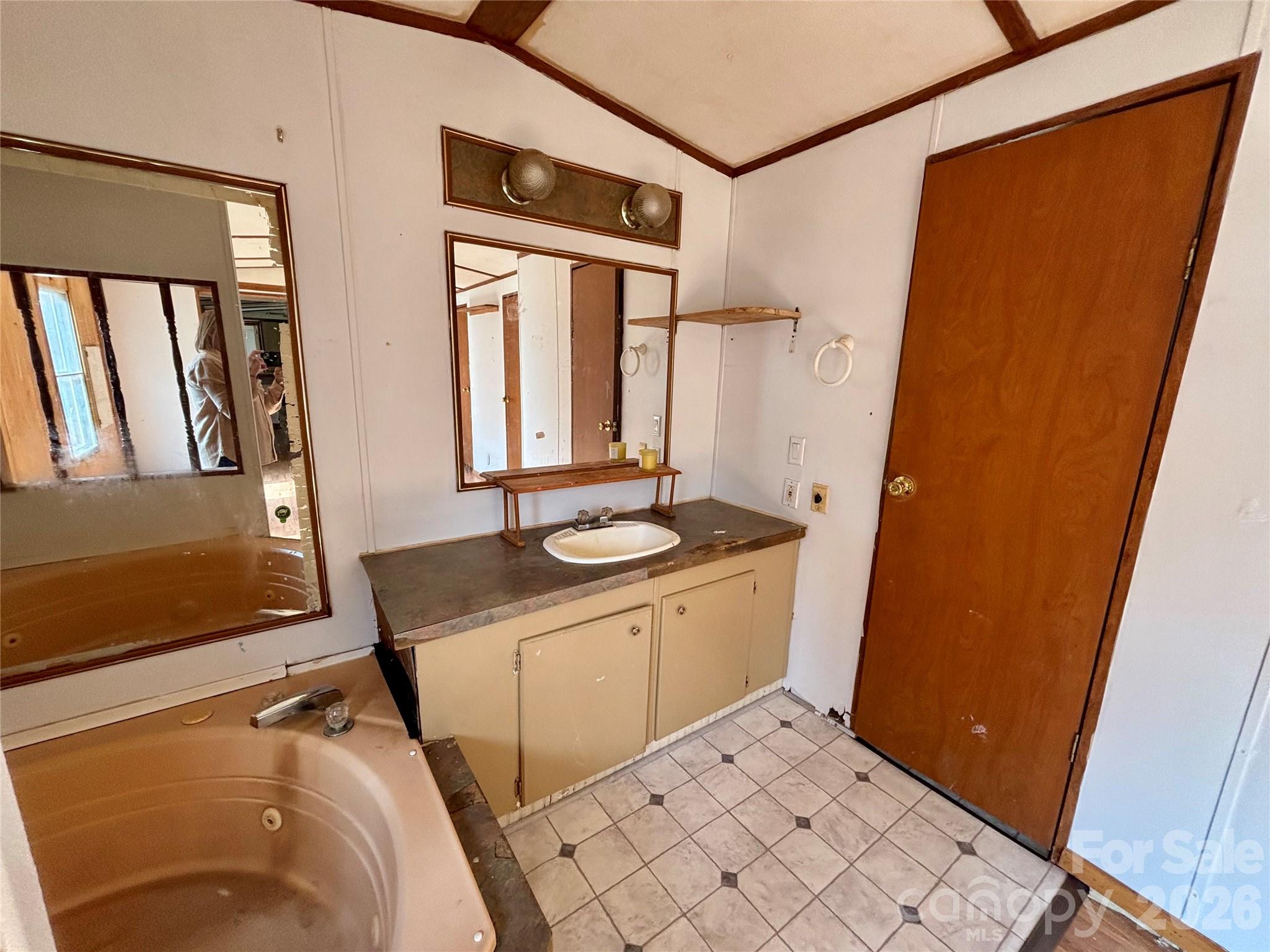 3476 Possum Trot Road Burnsville NC 28714