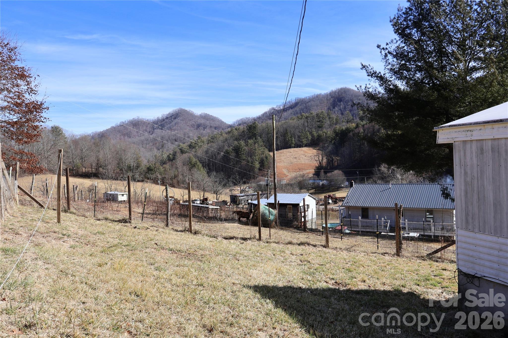 3476 Possum Trot Road Burnsville NC 28714
