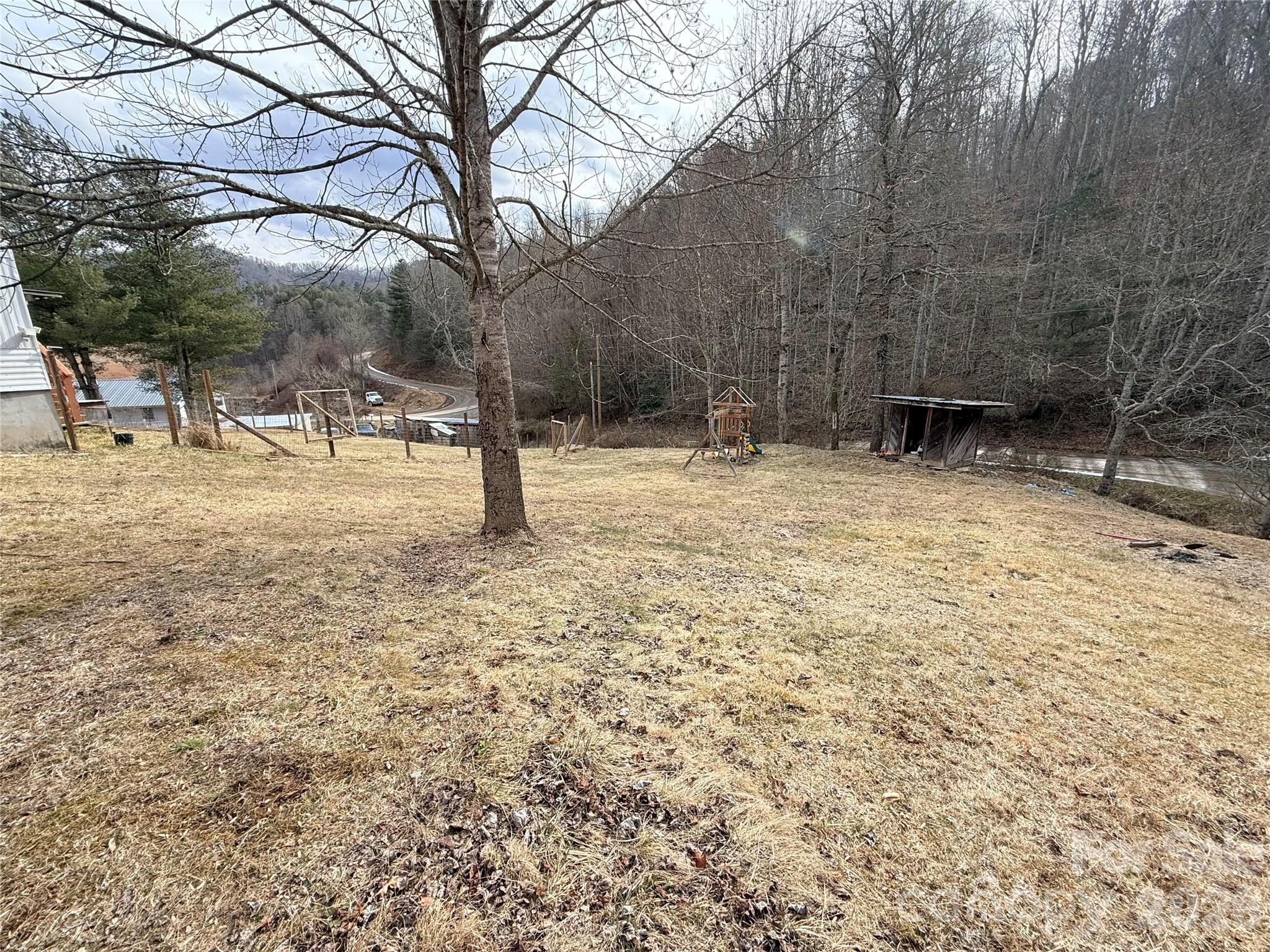 3476 Possum Trot Road Burnsville NC 28714